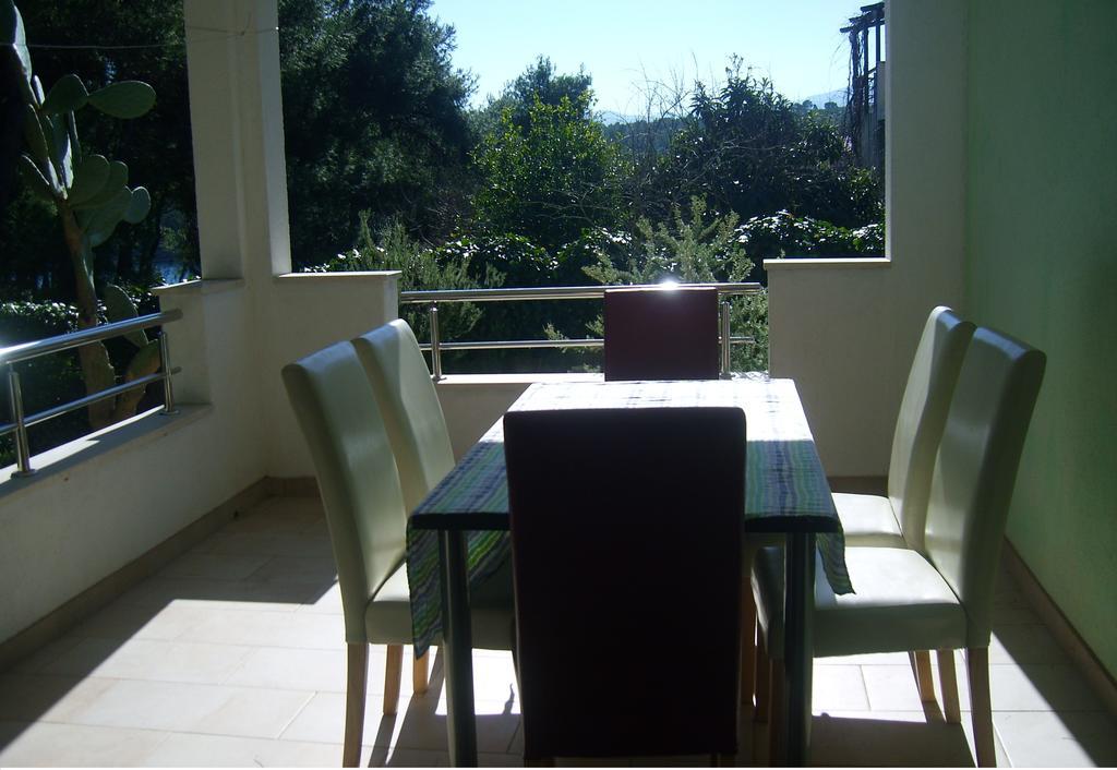 Apartments Antica Vrboska Phòng bức ảnh