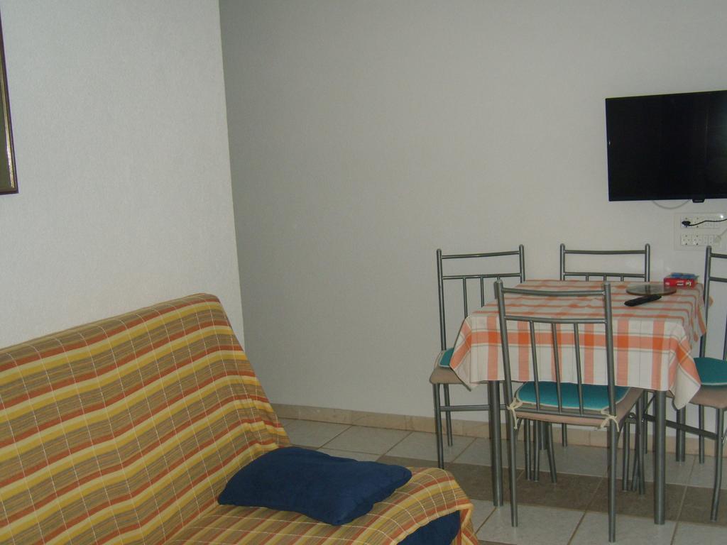 Apartments Antica Vrboska Ngoại thất bức ảnh